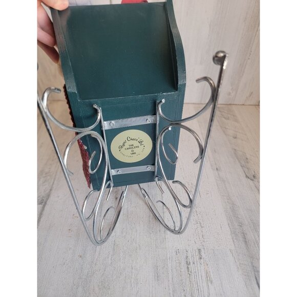 Byer's Choice 1995 caroler couple sleigh AS IS Xmas home - Picture 6 of 9